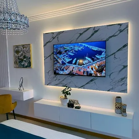 Exclusive Private In The Emerald Complex Apartament